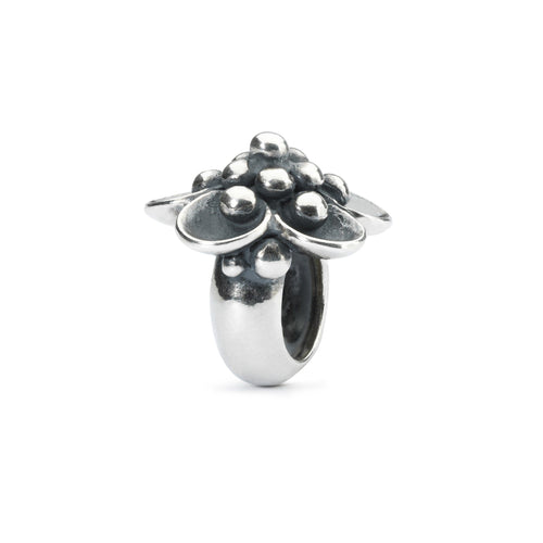 Trollbeads Seerose Spacer | Water Lily Spacer | Artikelnummer: TAGBE-30137 | Hauptwerkstoff: Silber | Designer: Mette Saabye