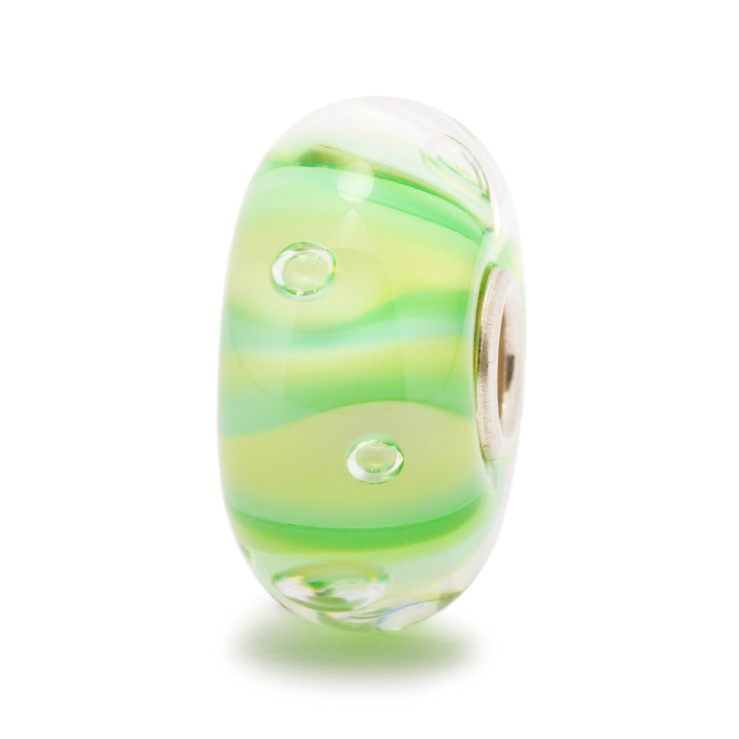 Trollbeads Grün gestreiften Blasen | Green Stripe Bubble Bead | Retired | Artikelnummer: TGLBE-10129 | Hauptwerkstoff: Glas | Designer: Lise Aagaard