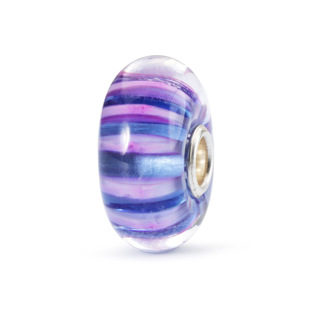 Trollbeads Violette Streifen | Violet Stripe Bead | Artikelnummer: TGLBE-10327 | Hauptwerkstoff: Glas | Designer: Lise Aagaard
