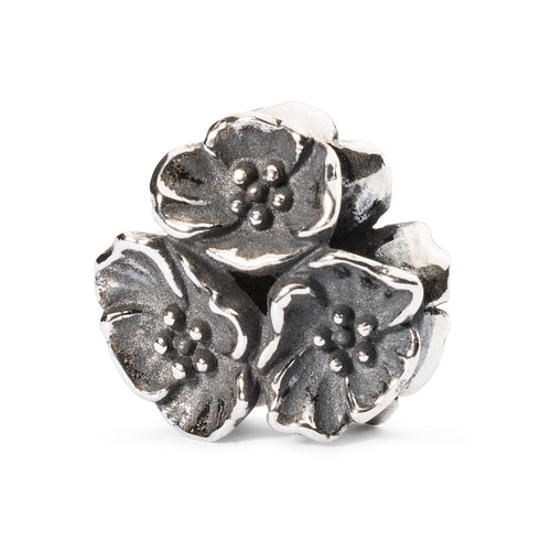 Trollbeads Kirschblüten Anhänger | Cherry Blossom Pendant | Retired | Artikelnummer: TAGPE-00010 | Hauptwerkstoff: Silber | Designer: Mette Saabye 