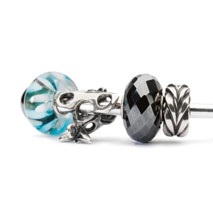 Trollbeads Armspange Silber mit Beads aus der Herbst 2018 Kollektion Erlebe Abenteuer | Silver Bangle with Beads from the Autumn Collection 2018 Adventure Begins