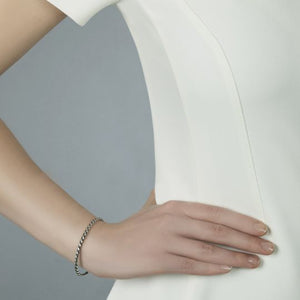 Gedrehte Armspange | Twisted Silver Bangle