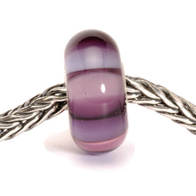 Trollbeads Lila Streifen | Purple Stripes Bead | TGLBE-10043 | Retired | Artikelnummer: TGLBE-10043 | Hauptwerkstoff: Glas | Designer: Lise Aagaard