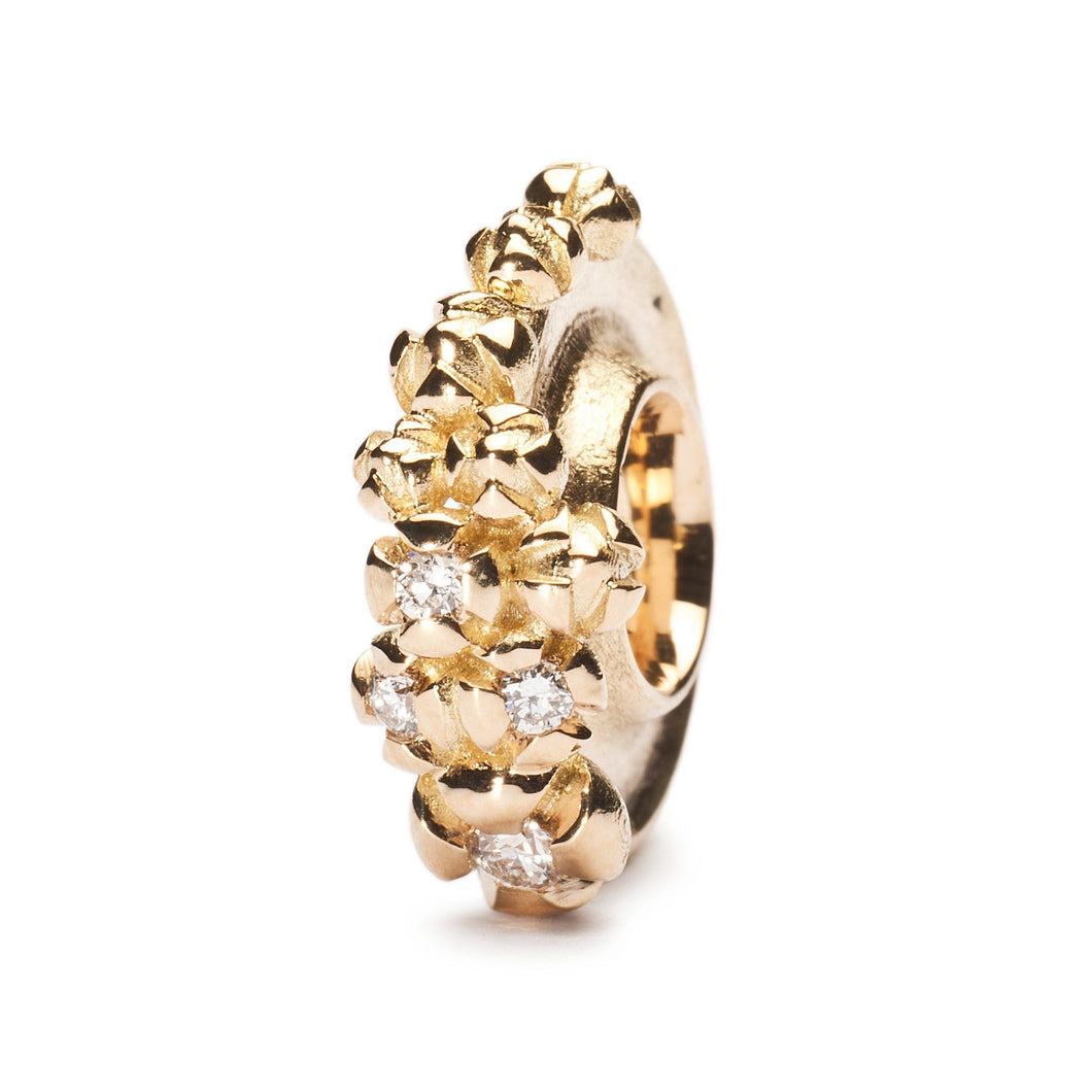 Trollbeads Bougainvillea Gold with Diamonds | Artikelnummer: TAUBE-00052 | Hauptwerkstoff: Gold | Designer: Ragnar R. Jørgensen
