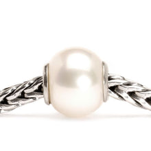 Trollbeads Weisse Perle | White Pearl Bead | Artikelnummer: TAGBE-00085 | Hauptwerkstoff: Silber | Designer: Lise Aagaard